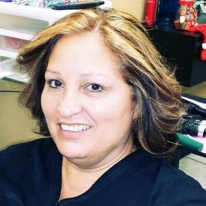 Meet your Posher, Laura